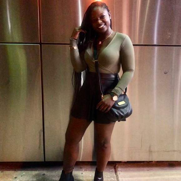 Marc Jacobs Classic Q / Crossbody Bag - Picture 5 of 9